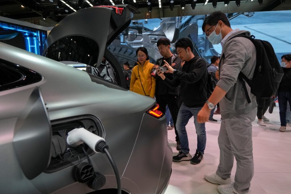 Geely negocia fabricar autos en Argentina