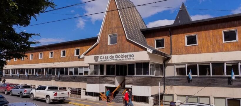 Provincia homologó acuerdo salarial con piso de un millón