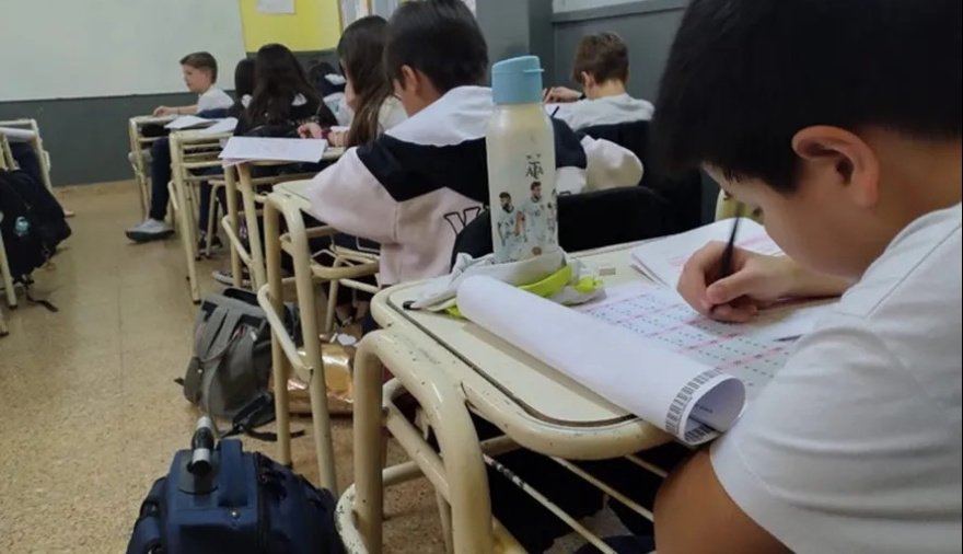 Provincia presentó el proyecto de Financiamiento Educativo