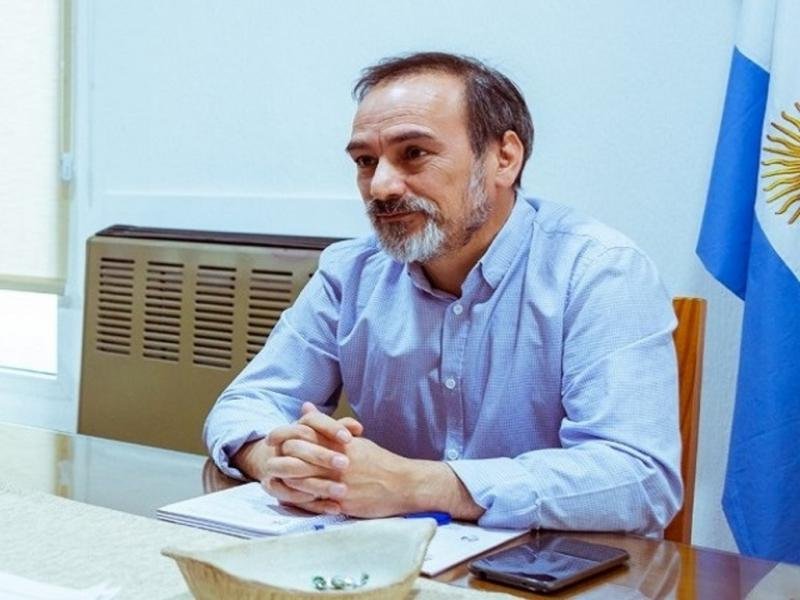 Solorza propone calefaccionar con aires acondicionados y aprovechar la energía ociosa