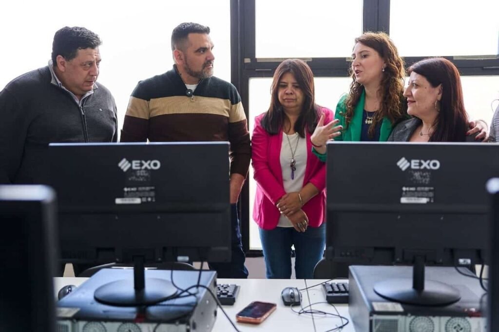 Ushuaia fortalece la formación de mujeres con un nuevo espacio digital