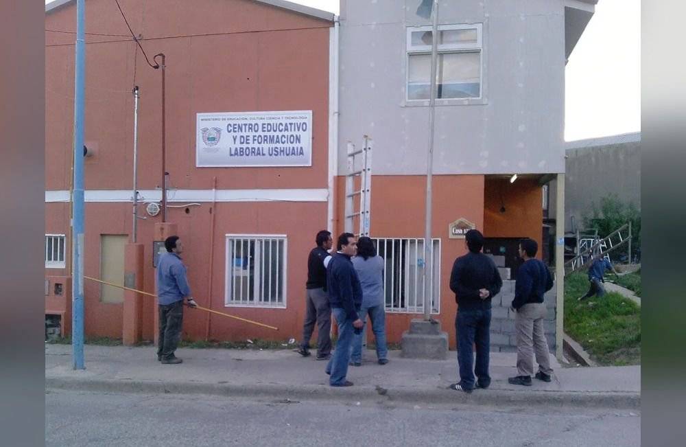 El CEFLU organiza una peña para comprar insumos