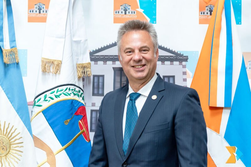 “La gestión provincial es un desastre”, señaló